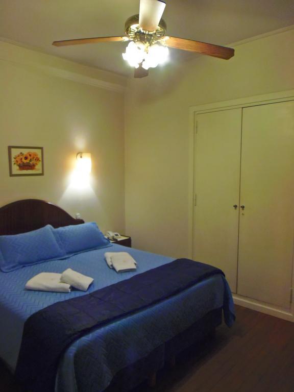 City Hotel Mar Del Plata Szoba fotó